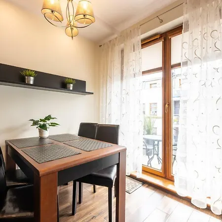 Victus Apartamenty, Klaudia